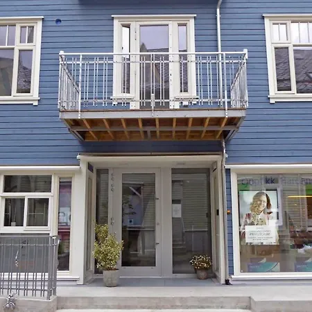 Blue House Apartment